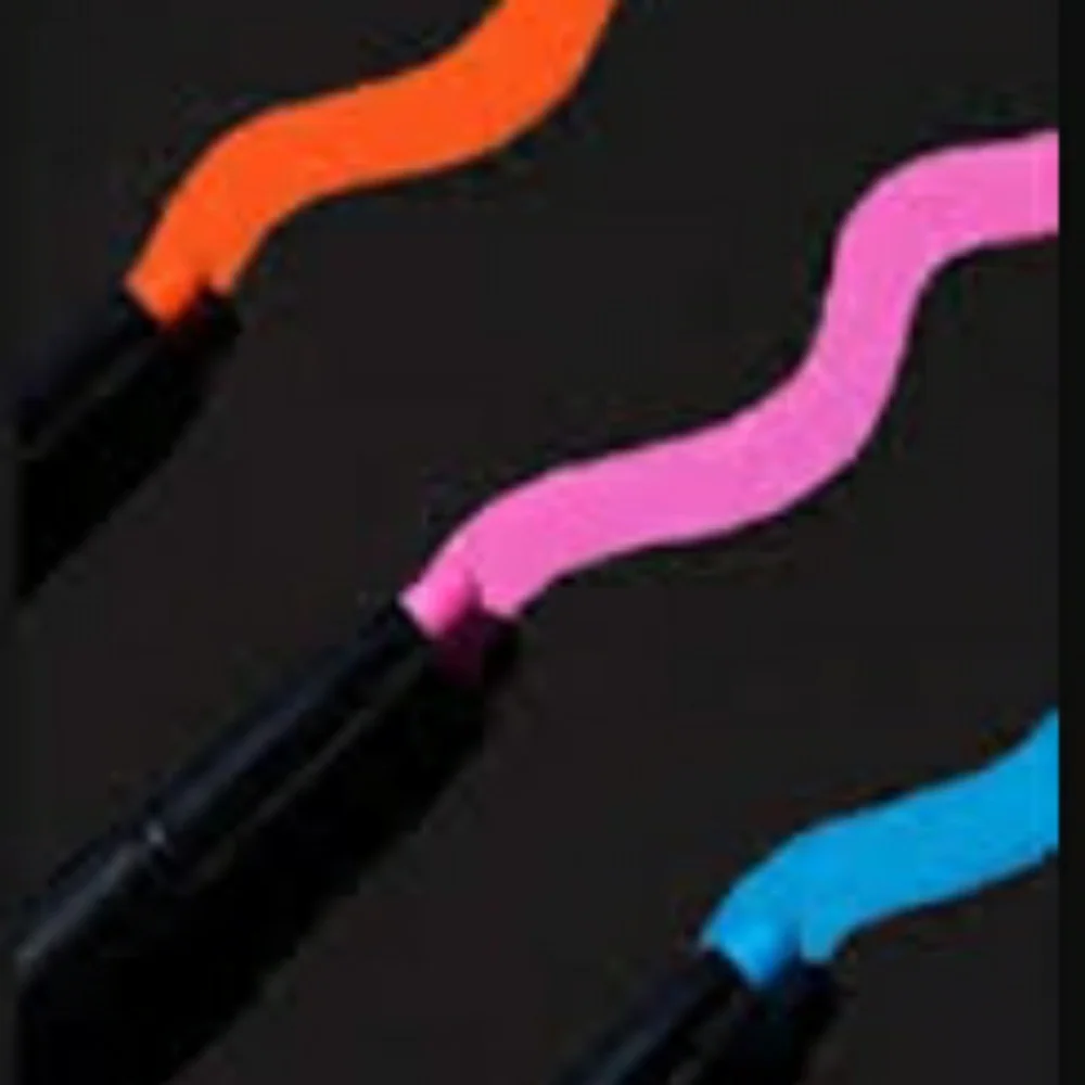 BUBBLEGUM Kat Von D DISCONTINUED Crayon NWOBOX
